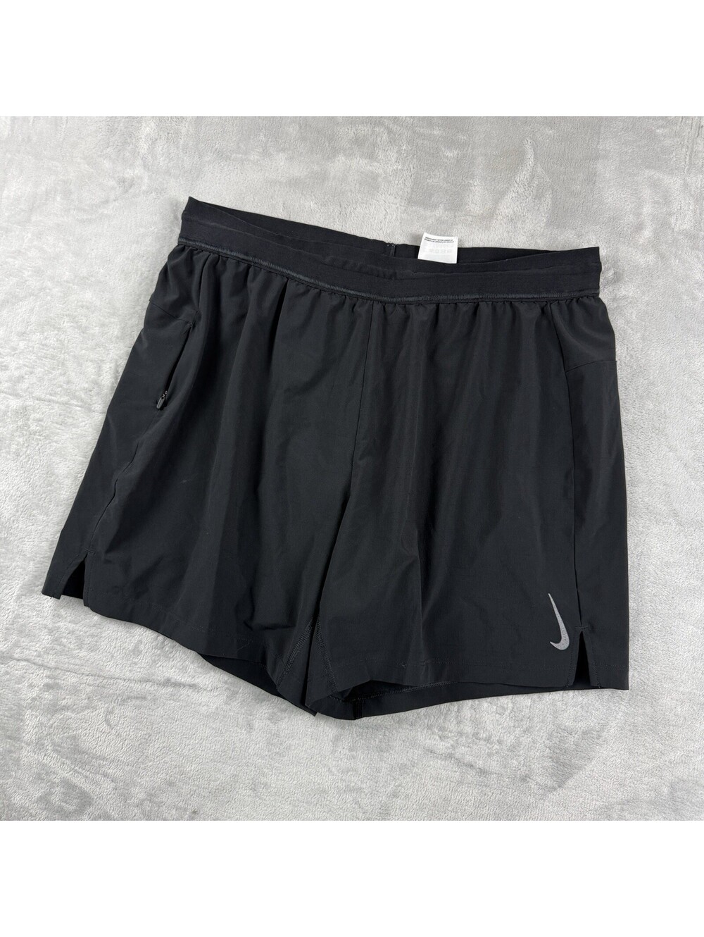 Nike Yoga Dri-FIT Men XL Black 2 in 1 Training Shorts Stretch Zip Pocket Stretch